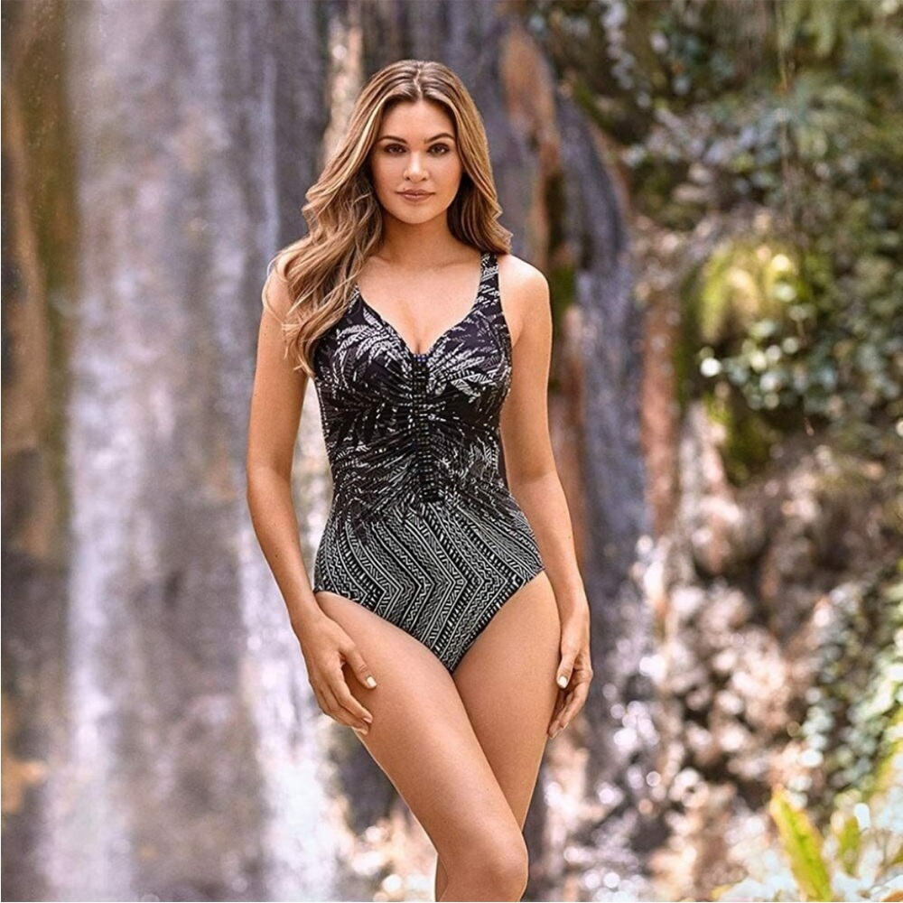 NEW MIRACLESUIT TULUM TREASURES TRESOR ONE PIECE SWIMSUIT SIZE 8
